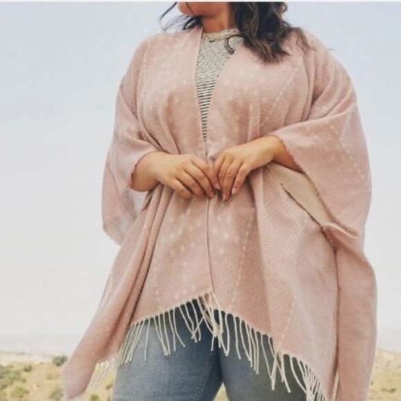 Gentle Fawn Hermosa Kimono - Picture 3 of 8